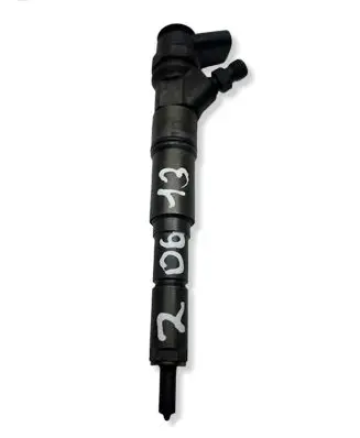 BMW 5 E60 E61 Fuel injector 7793836