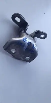 Hyundai Santa Fe Rear door upper hinge