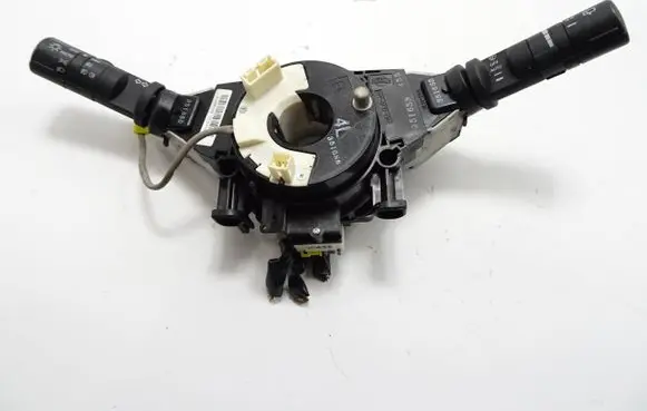 Wiper turn signal indicator stalk/switch