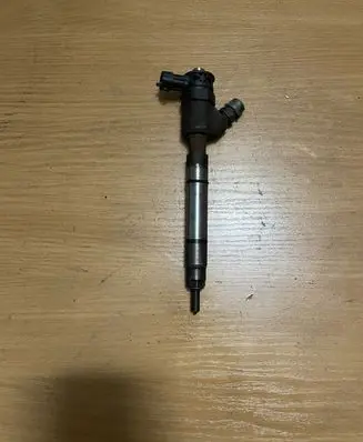 KIA Sportage Fuel injector 338002A610 0445110589
