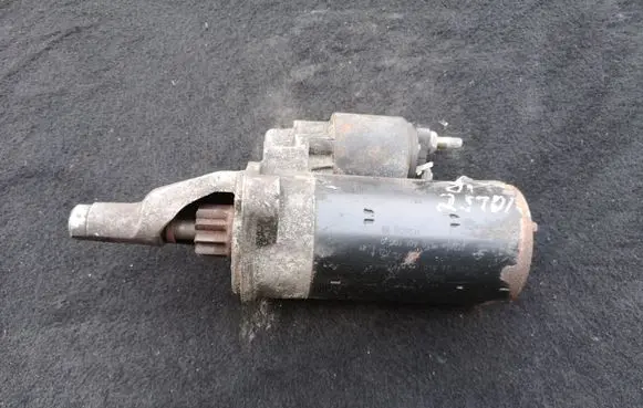 Audi A4 S4 B5 8D Starter motor 059911023H 0001109021