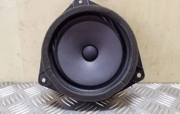 Toyota Corolla E120 E130 Front door speaker 8616068090