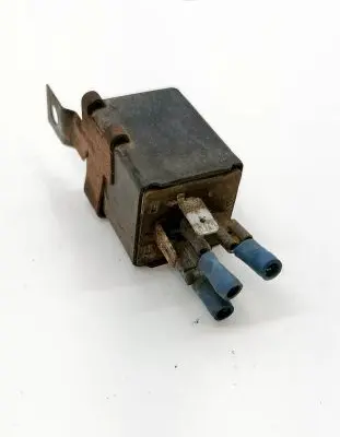 Mercedes-Benz SLC C107 Other relay 00332101