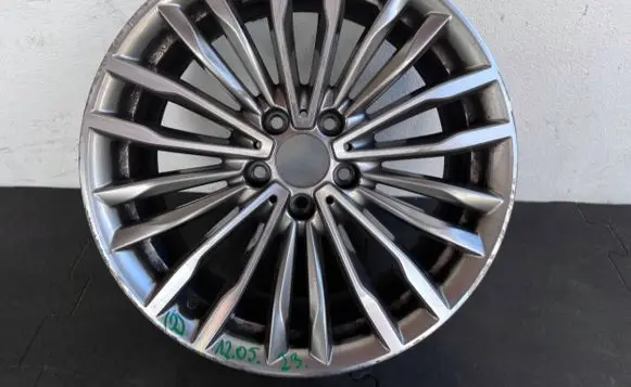 BMW 4 F32 F33 R19 alloy rim 6877136