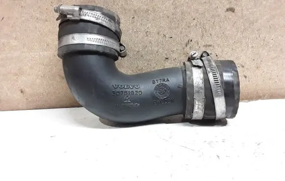 Volvo V70 Intercooler hose/pipe 30751920