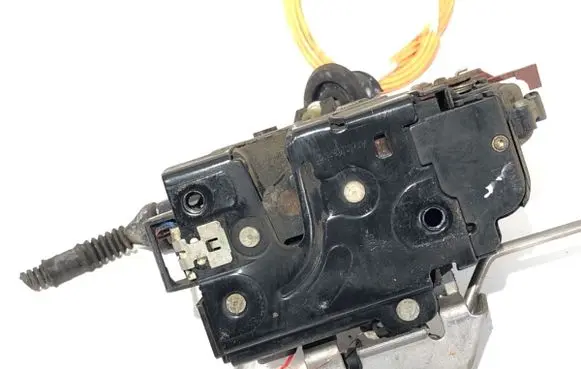 Audi A3 S3 8P Front door lock 4E1837016