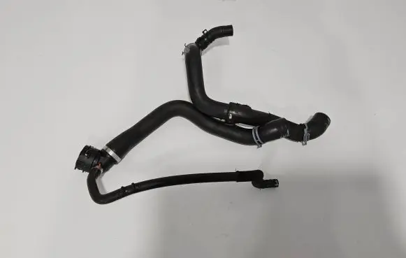 Volkswagen Tiguan Engine coolant pipe/hose 5Q0122291DG 5QF121049AT 5Q0122291
