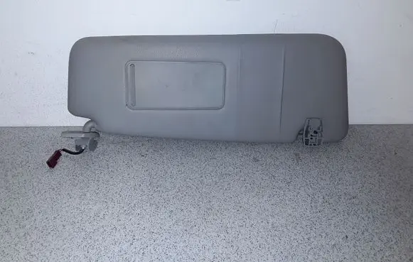 BMW 5 E60 E61 Sun visor 51167066650 7066650