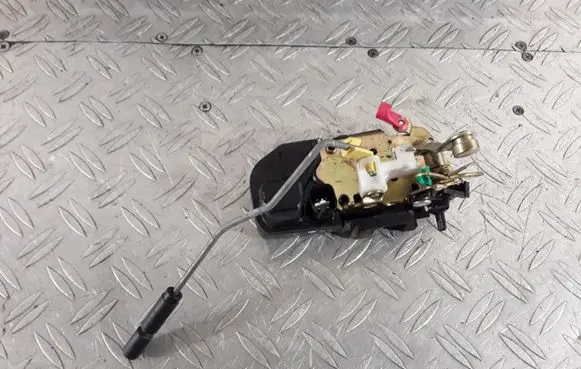 Jeep Grand Cherokee (WK) Rear door lock