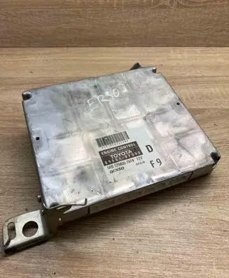 Toyota Corolla Verso AR10 Engine control unit/module ECU 896610F090 MB1758007614 USED