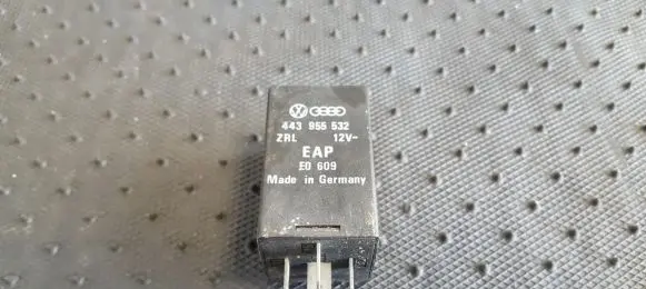 Volkswagen Jetta II Other relay 443955532 EAPE0609