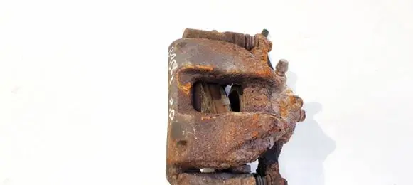Honda CR-V Front brake caliper