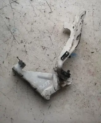 SsangYong Korando Engine bonnet/hood hinges