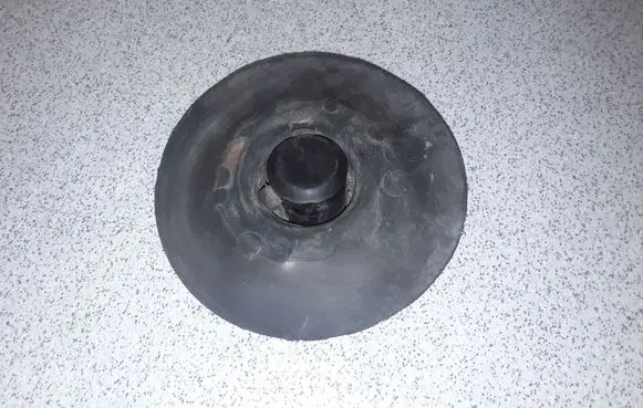 BMW 5 E39 Front coil spring rubber mount 33531093786 1093786