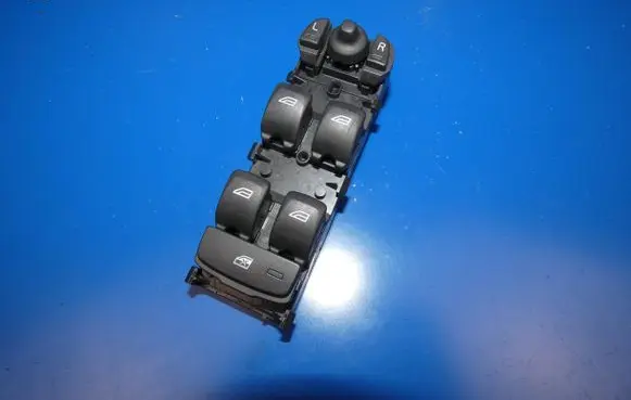 Volvo V40 Electric window control switch 31376495 13W242 SWEA01
