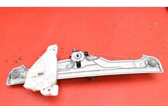KIA Sportage Front door window regulator with motor 82450R2000