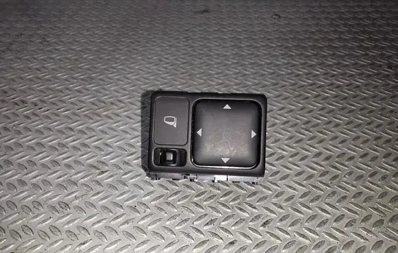 Nissan Pathfinder R51 Wing mirror switch