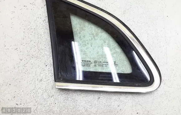 Volvo V40 Rear side window E643R00048