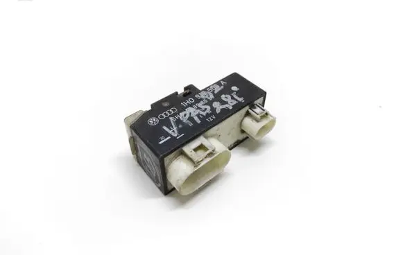 Coolant fan relay