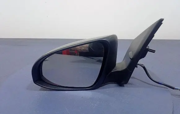 Toyota Auris E180 Front door electric wing mirror 