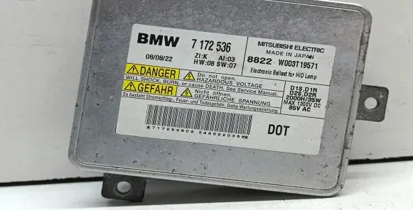 BMW 3 E90 E91 Headlight ballast module Xenon 7172536
