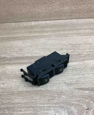 BMW 3 E46 Electric window control switch 8381514 03120220