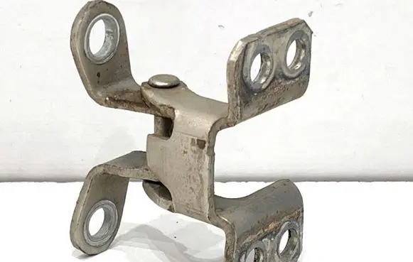 Toyota Land Cruiser (FJ75) Tailgate/trunk/boot hinge 