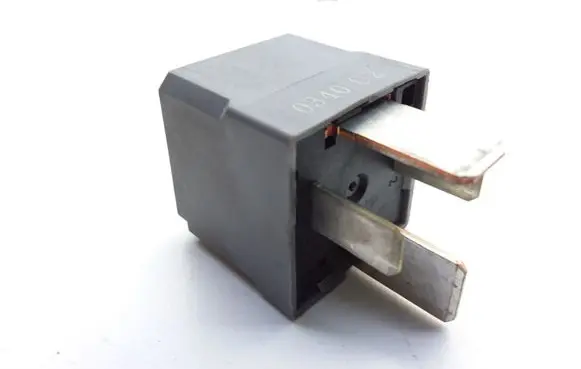 Opel Insignia A Other relay 13500120