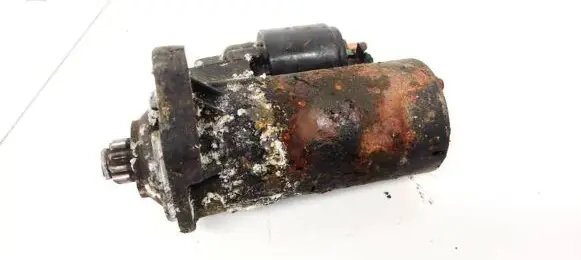 Volkswagen Golf III Starter motor