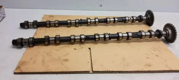 BMW 3 E46 Camshaft 2246745