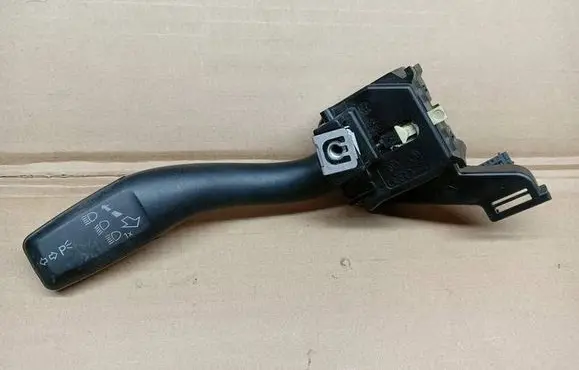 Audi A3 S3 8P Indicator stalk 8P0953513C 00399982915850 10003999