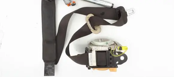 Nissan Note (E11) Front seatbelt 868859U15B