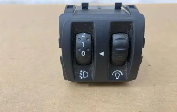 Renault Clio IV Headlight level height control switch 251900007R 202008269 101060160