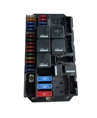 Land Rover Range Rover L322 Fuse module AH4214A073AB