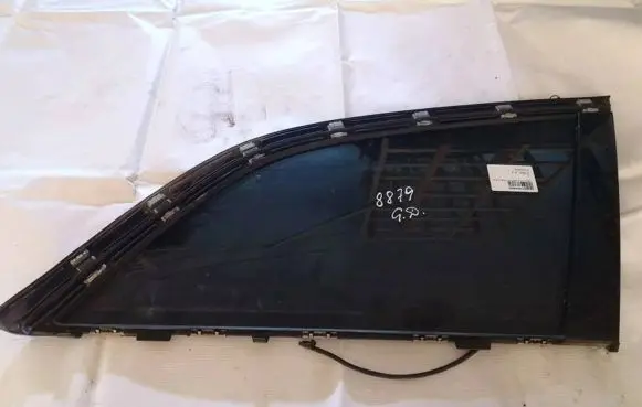 Audi Q7 4L Rear side window