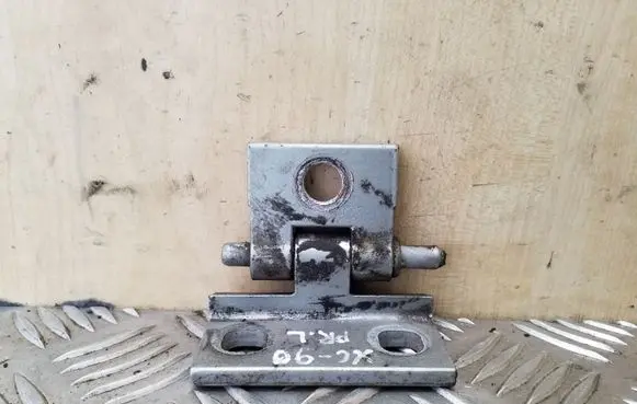 Front door lower hinge