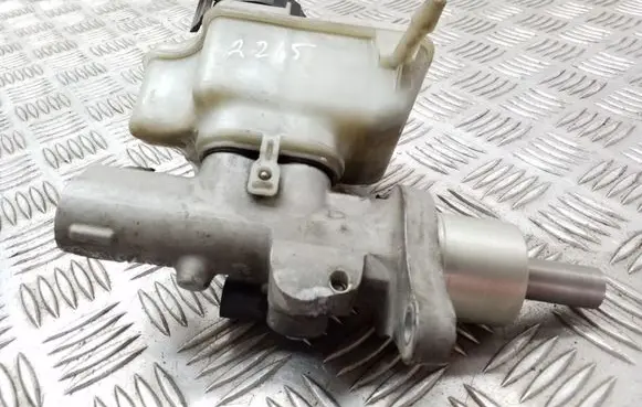 Volkswagen Touran I Master brake cylinder 1K1611301C