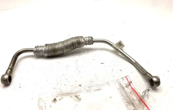 BMW 5 G30 G31 G38 Turbo turbocharger oiling pipe/hose 8586485
