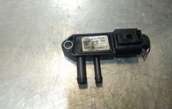 Volkswagen Transporter - Caravelle T5 Exhaust gas pressure sensor 076906051A