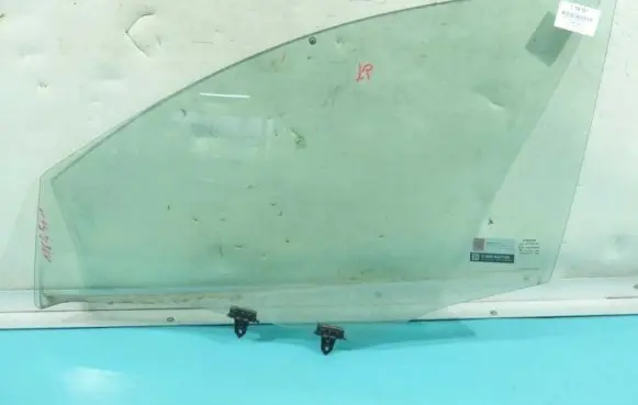 Nissan Pulsar Front door window glass four-door IMPRK1164561