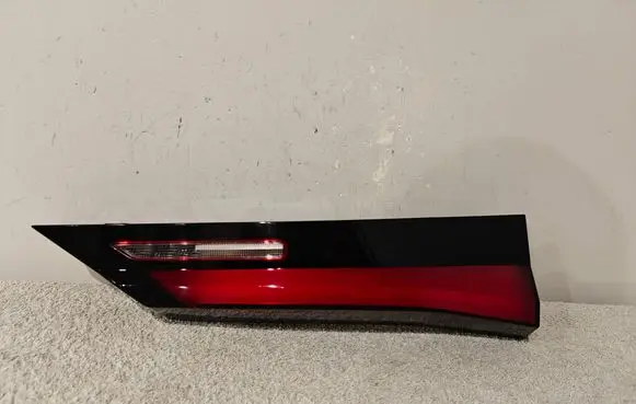 BMW X1 U11 Tailgate rear/tail lights 