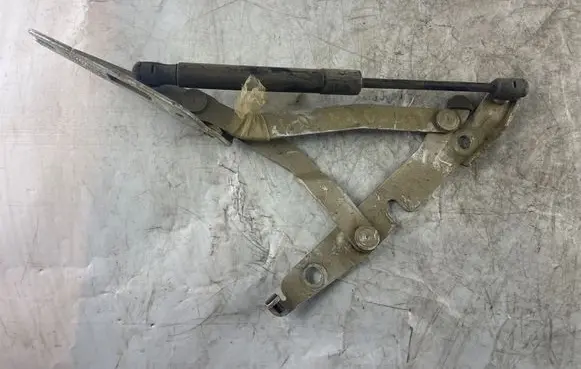 Audi A4 S4 B6 8E 8H Tailgate/trunk/boot hinge 8E5827302 8E5827302C