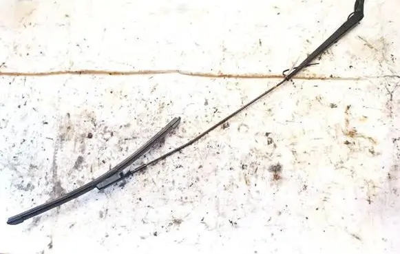 Peugeot Partner Front wiper blade arm 9682974780