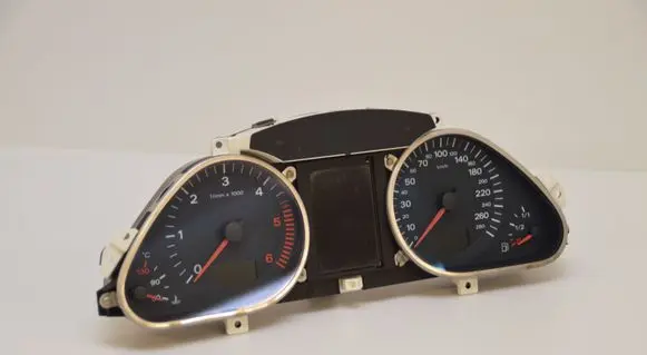 Audi A6 S6 C6 4F Speedometer (instrument cluster) 4F0920900S 4F0920900A
