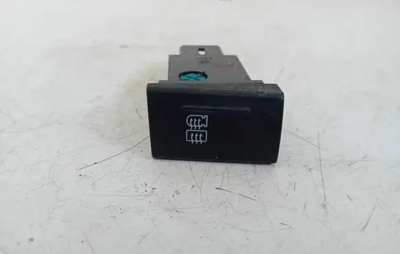 SsangYong Rexton Windscreen/window heater switch 864w02500