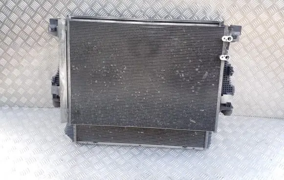 Volkswagen Amarok Radiator set 2H0121253A 2H0820411D 2H0145804C
