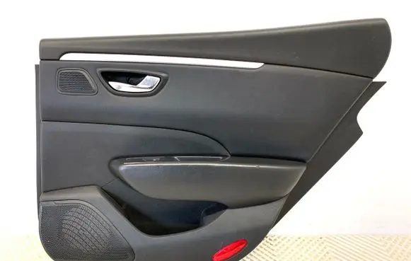 Renault Talisman Coupe rear side trim panel 829003750R