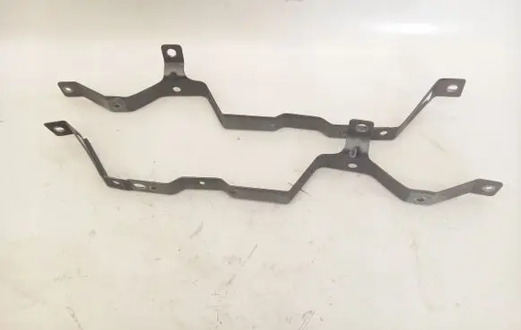 Renault Koleos II Fender mounting bracket