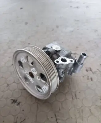 Audi A4 Allroad B8 Power steering pump 8K0145153F