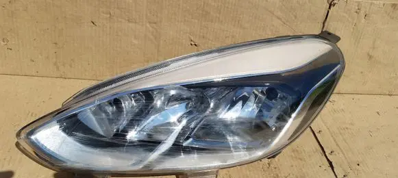 Ford Fiesta Headlight/headlamp